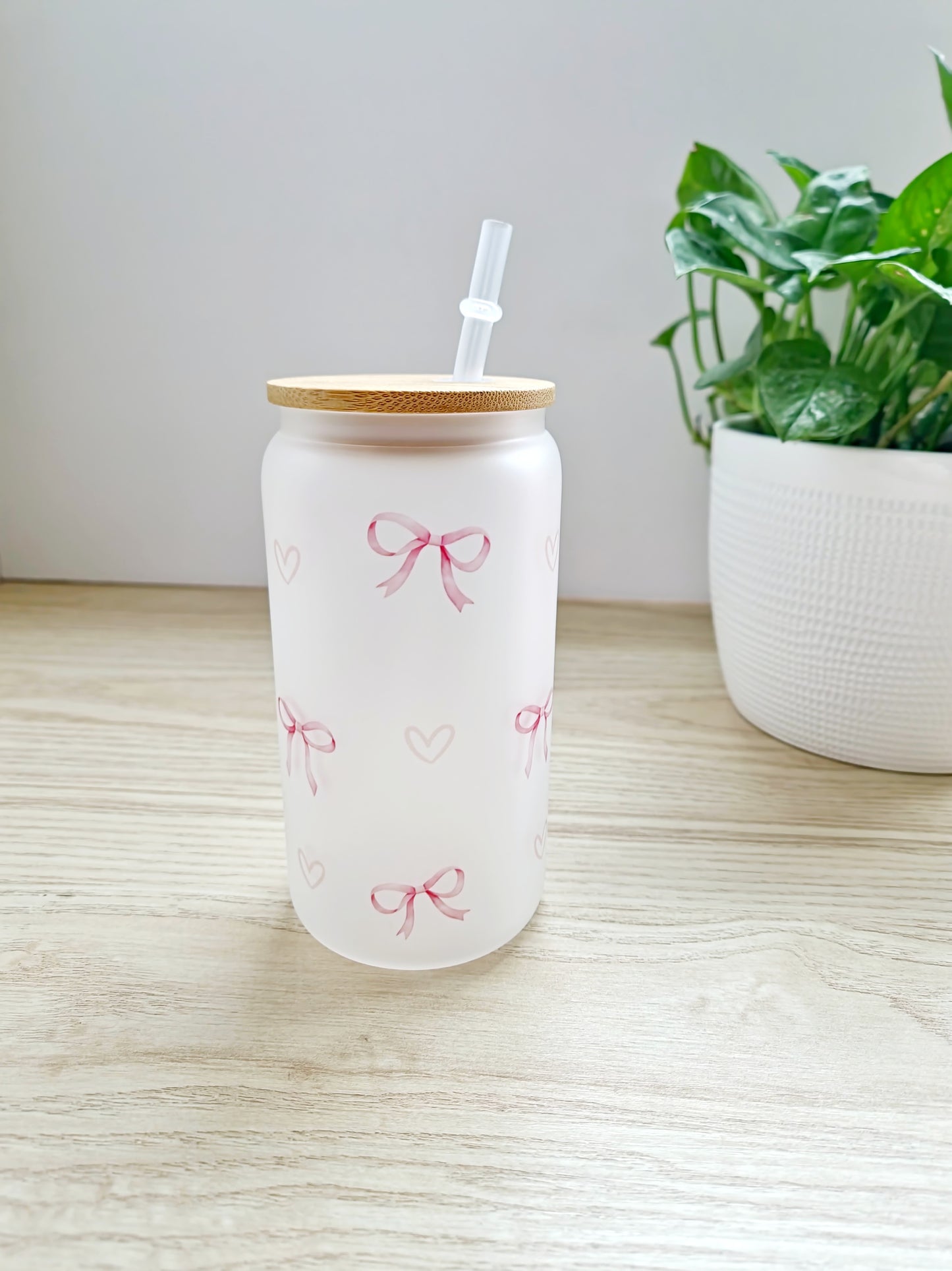 Glass cup 'Pink Bows'