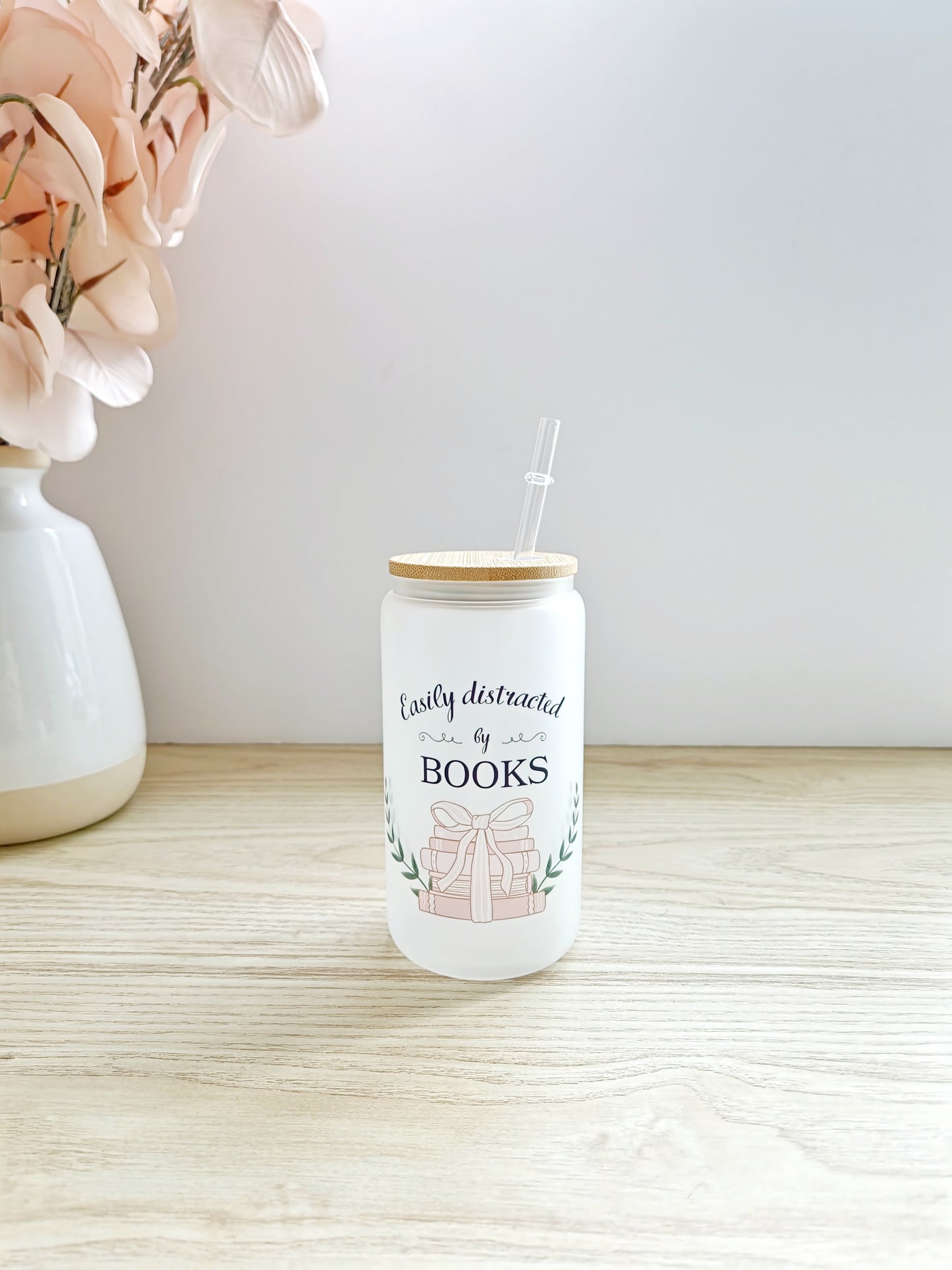 Glass cup 'Easily distracted by BOOKS'